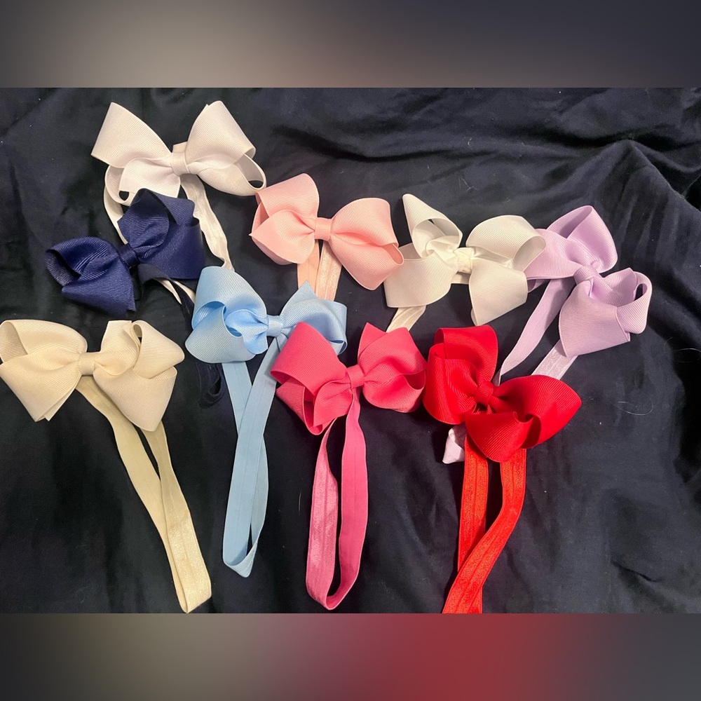 Multiple color handmade baby headband bows!
I paid 7.50 per handmade bow! - Picture 2 of 3